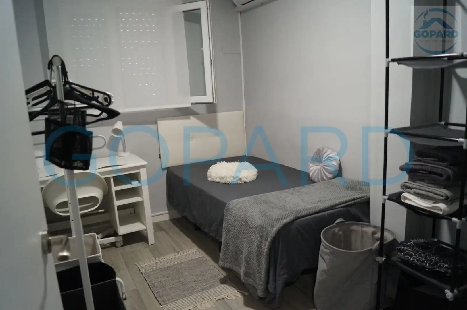 Dormitori de Pis de lloguer en Villanueva de la Cañada amb Aire condicionat, Calefacció i Moblat
