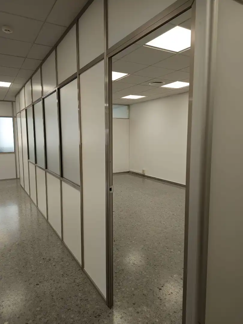 Office for rent in Granollers  with Air Conditioner, Heating and Internet