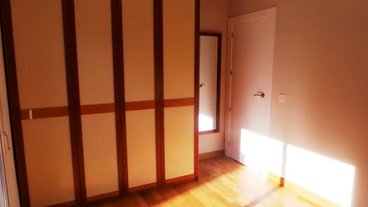 Habitación de Piso de alquiler en Zaragoza con Aire acondicionado, Calefacción y Parquet