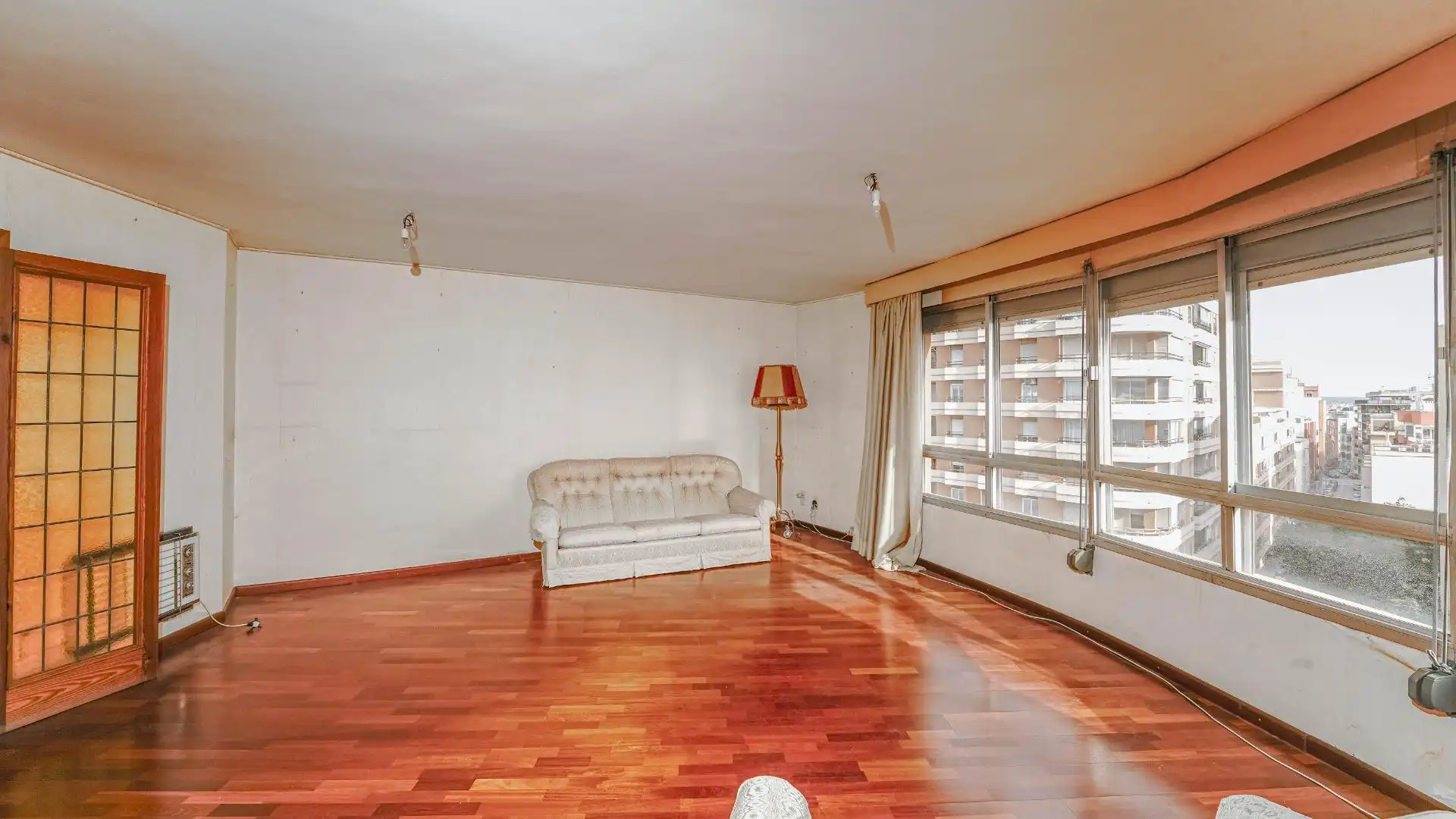 Wohnzimmer von Wohnung zum Verkauf in  Palma de Mallorca mit Parkett