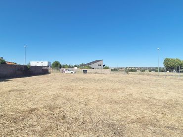 Residential land for sale in Villamayor