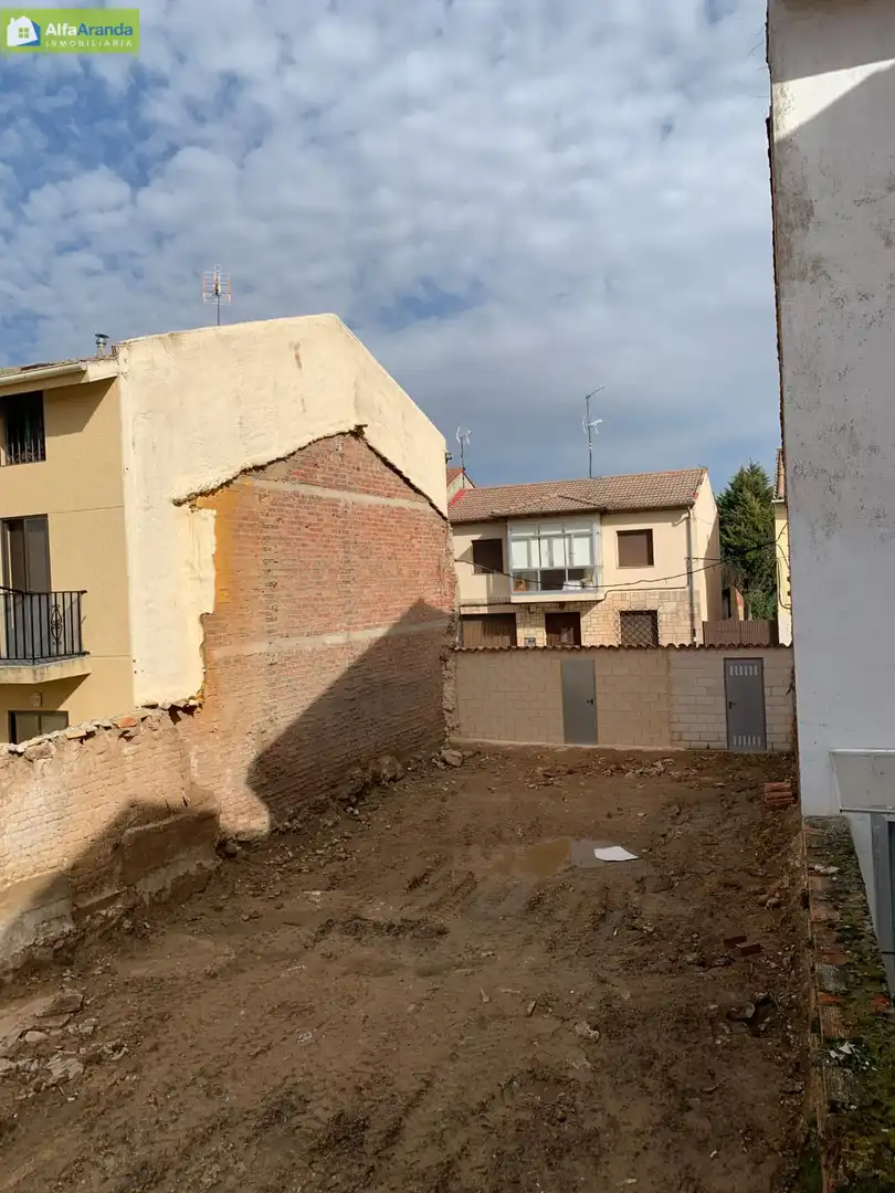 Residential zum Verkauf in Calle RIO, Peñaranda de Duero