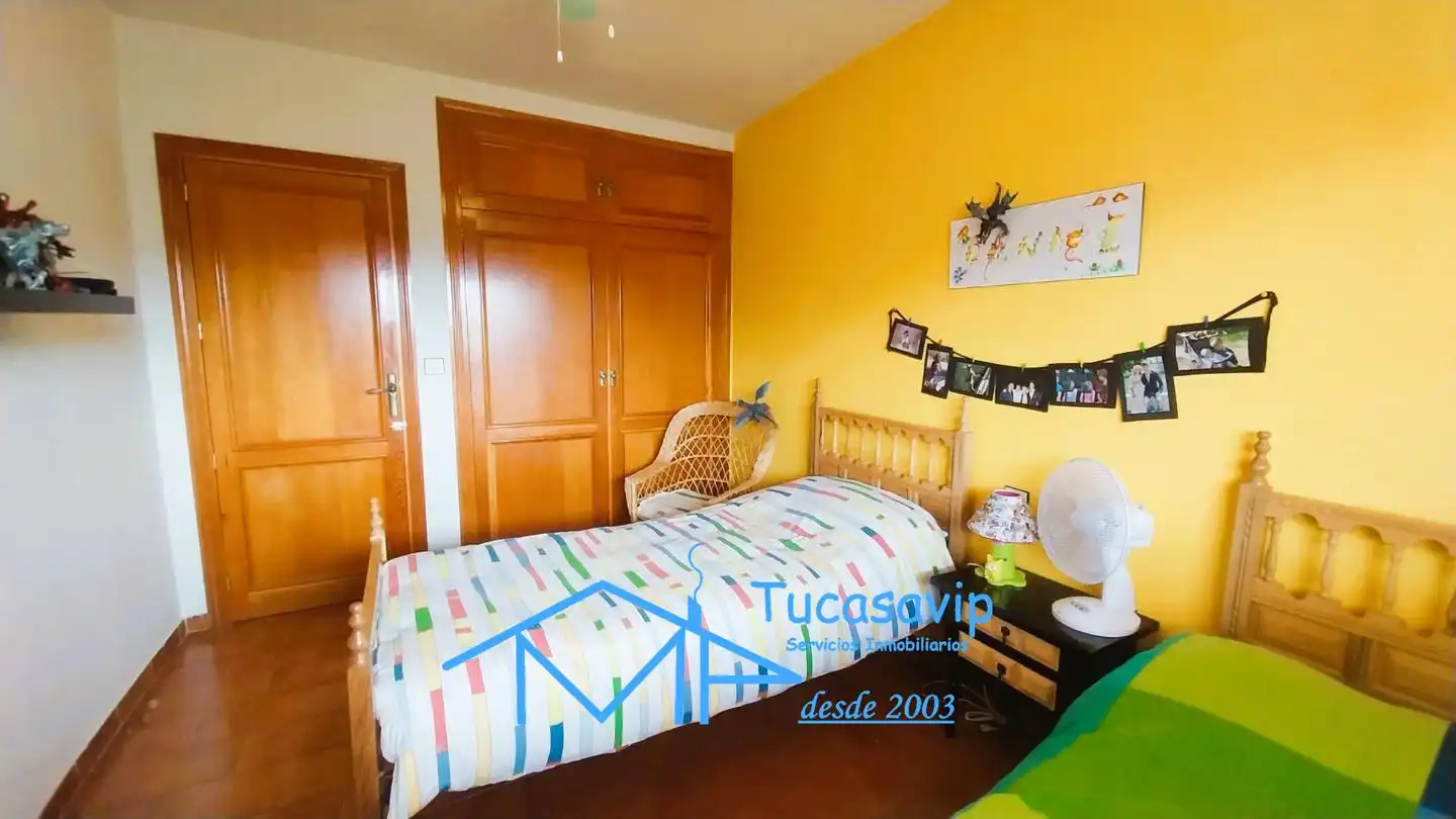 Habitación de Piso en venta en La Adrada  con Calefacción, Jardín privado y Terraza