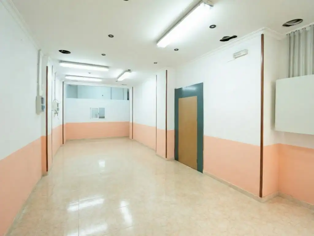 Geschaftsraum zum Verkauf in Valencia