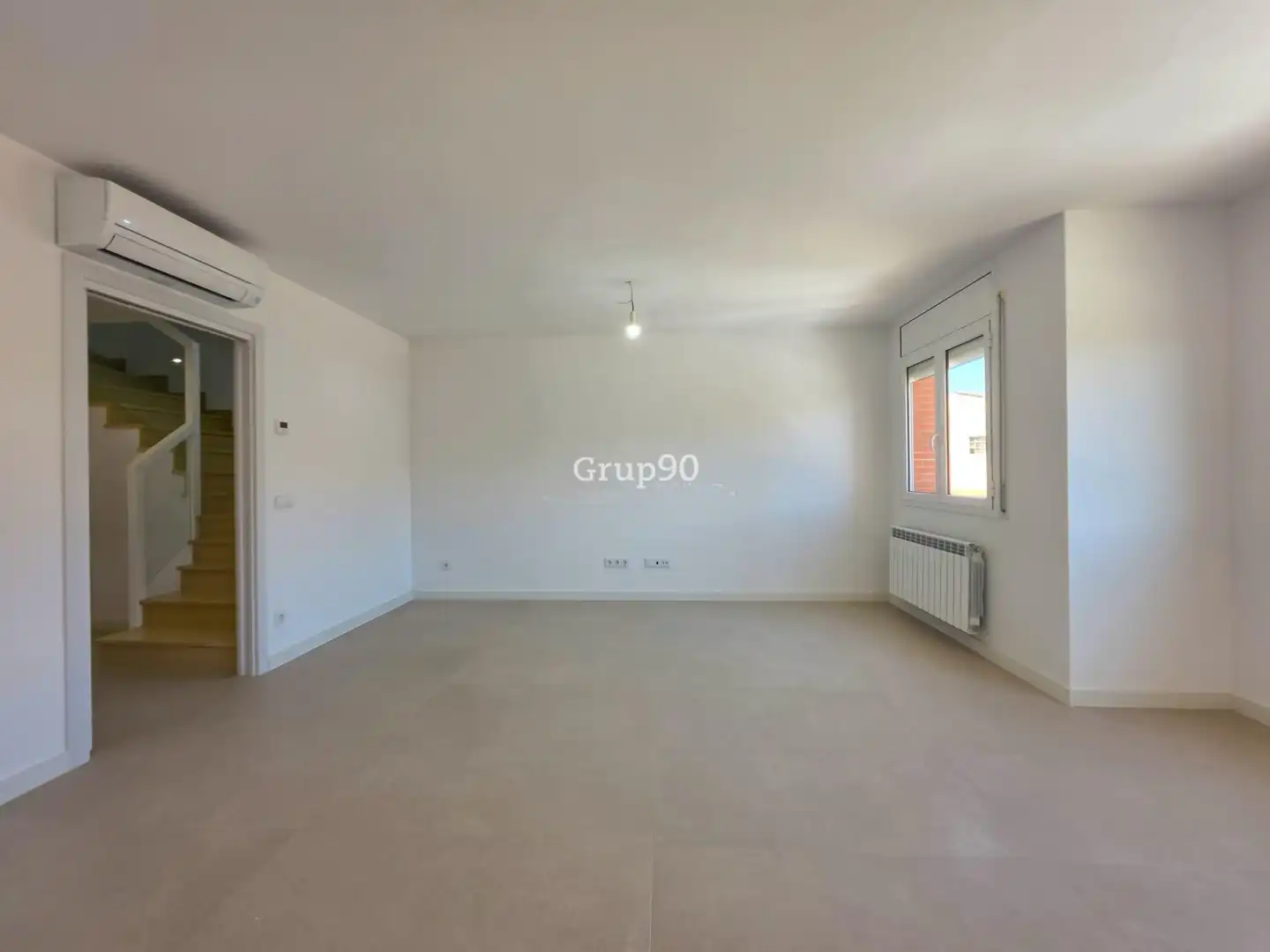 Sala d'estar de Casa adosada en venda en Vilanova de Segrià, Lleida