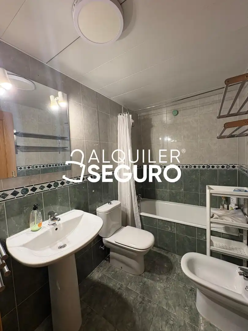 Bany de Pis de lloguer en Arganda del Rey amb Calefacció i Traster