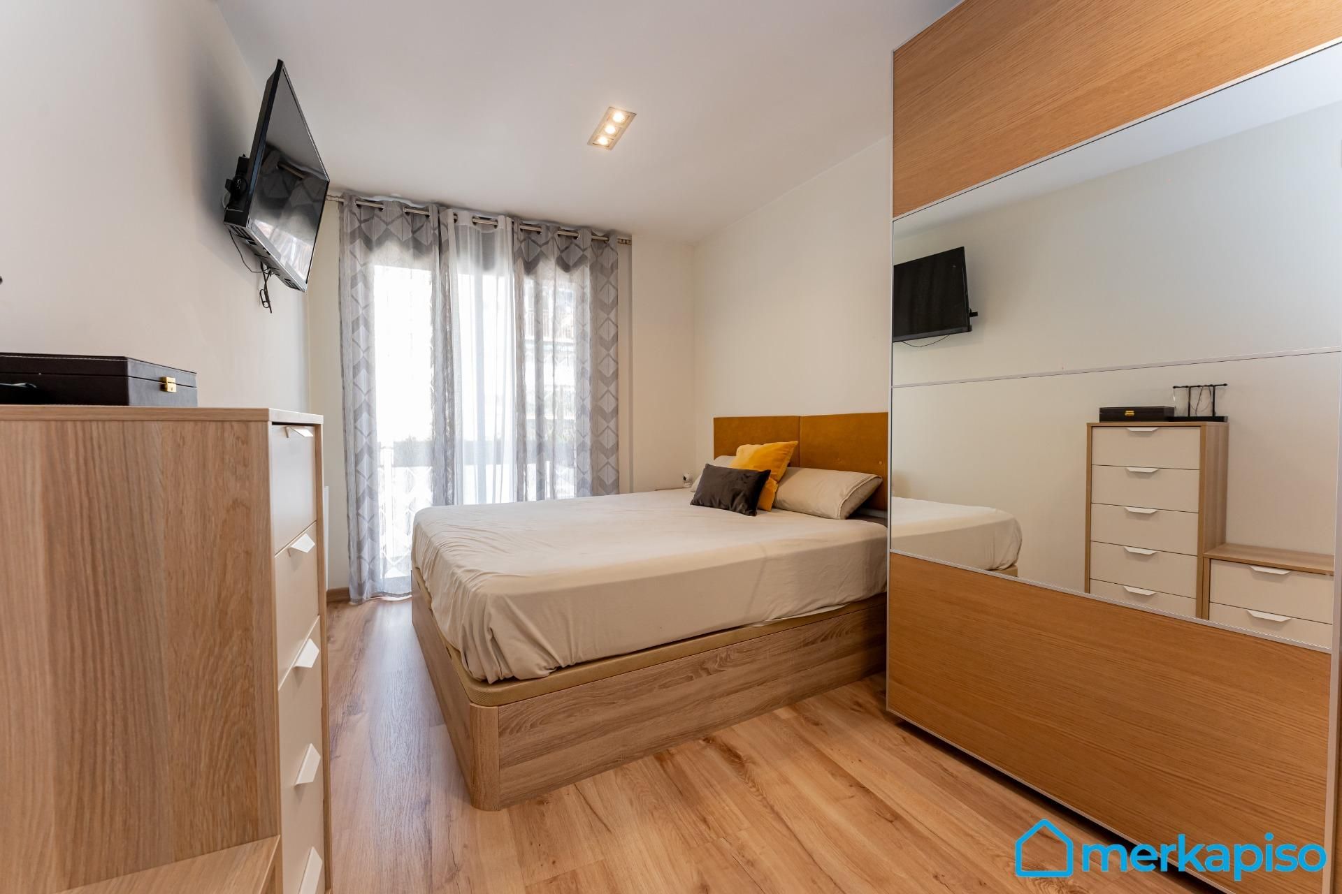 Dormitori de Pis en venda en Viladecans amb Aire condicionat, Calefacció i Parquet