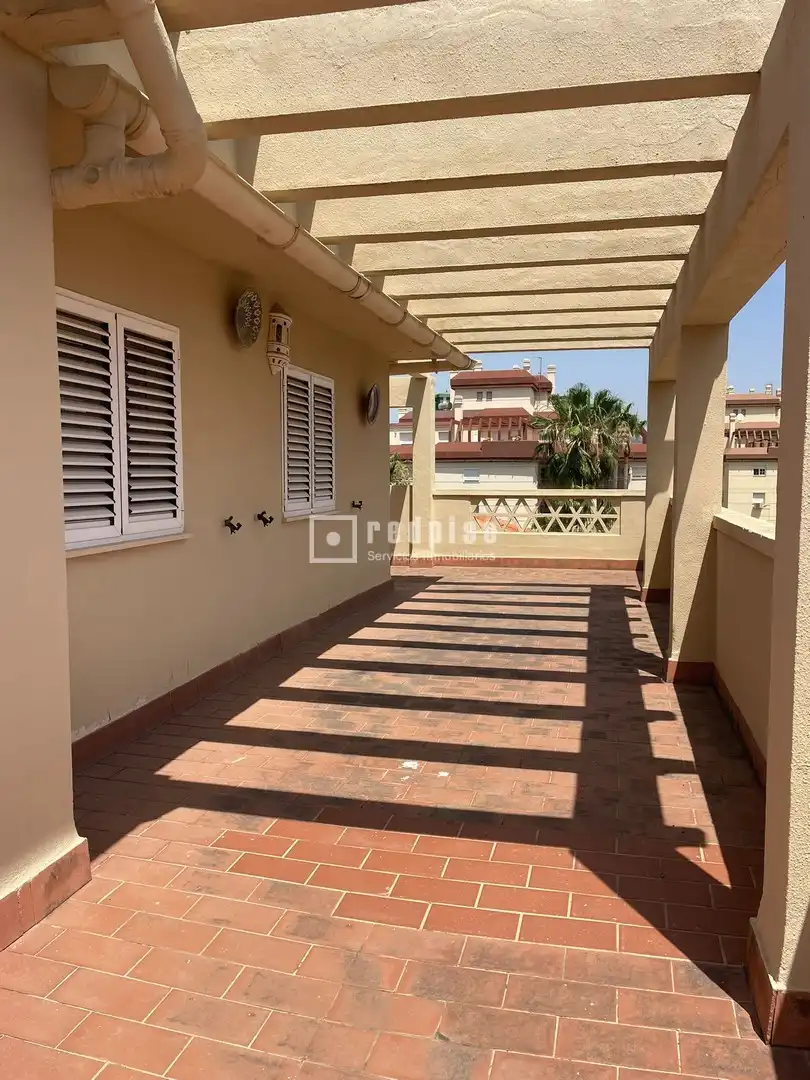 Piso en venta en El Cónsul - Ciudad Universitaria - El Romeral