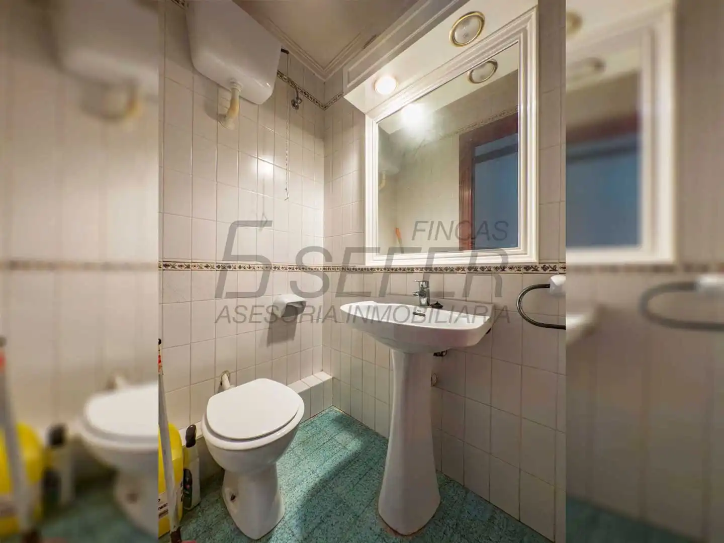 Baño de Piso en venta en Vila-real con TV y Balcón