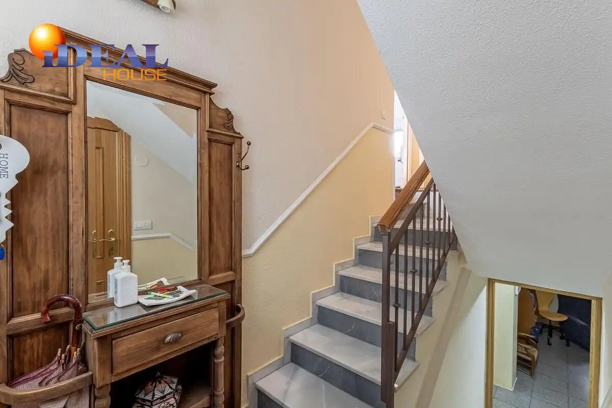 Reihenhaus zum Verkauf in Genil, imagen 32