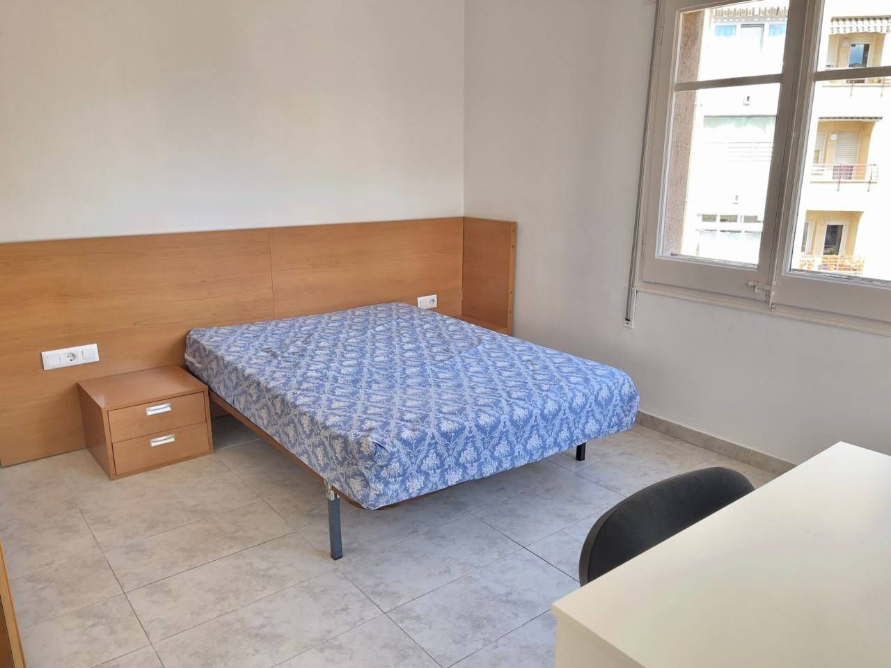 Bedroom of Flat to rent in Girona Capital  with Heating and Furnished