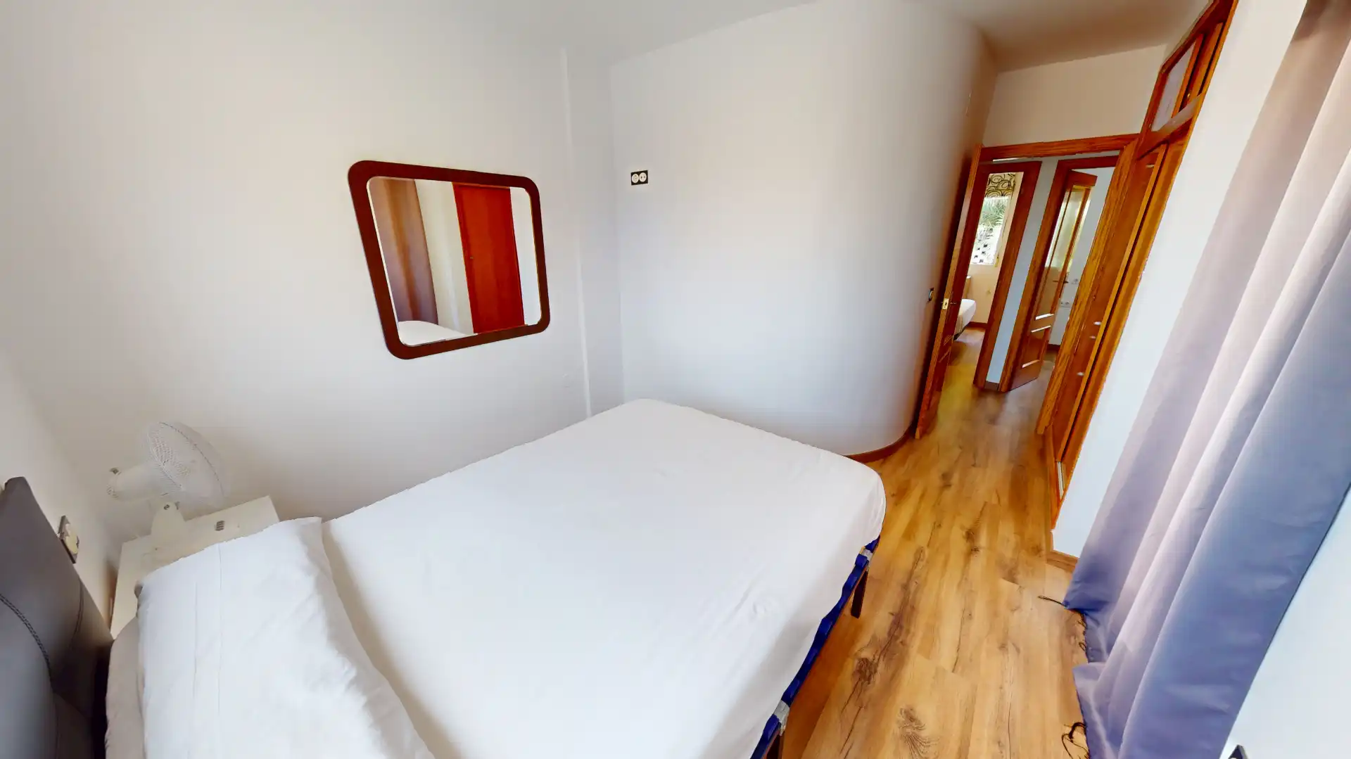 Schlafzimmer von Einfamilien-Reihenhaus zum Verkauf in El Campello mit Klimaanlage, Privatgarten und Terrasse