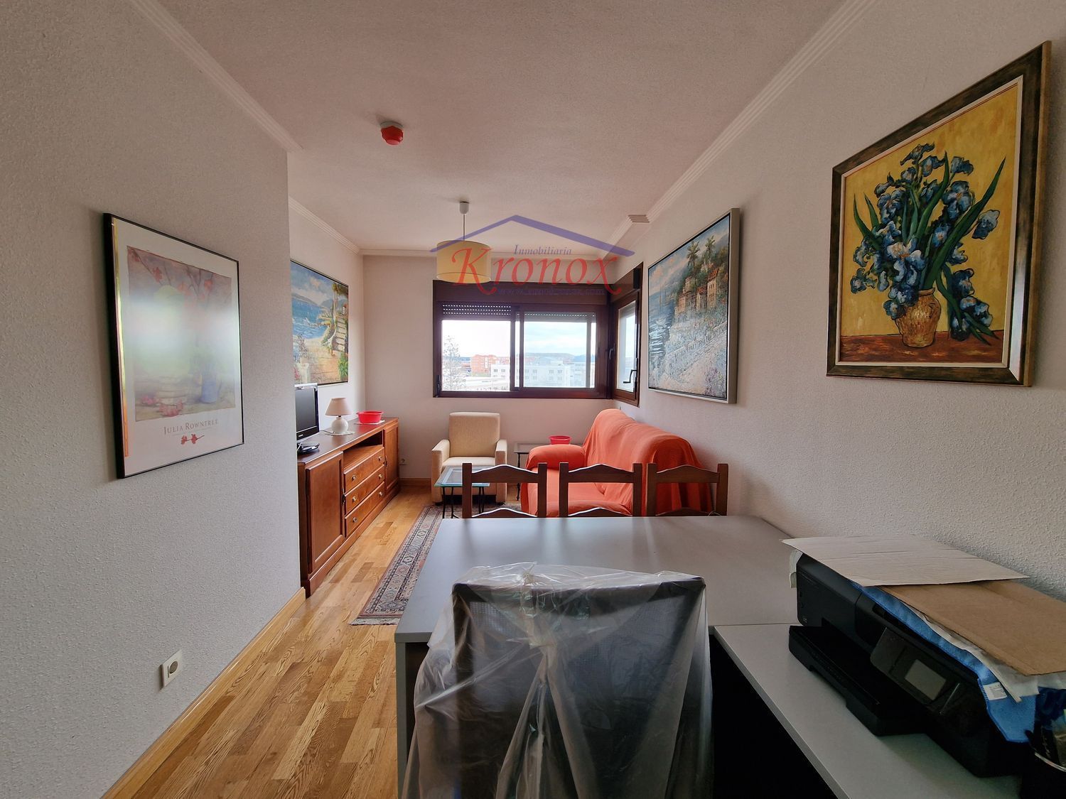 Living room of Flat for sale in  Madrid Capital  with Air Conditioner, Heating and Parquet flooring