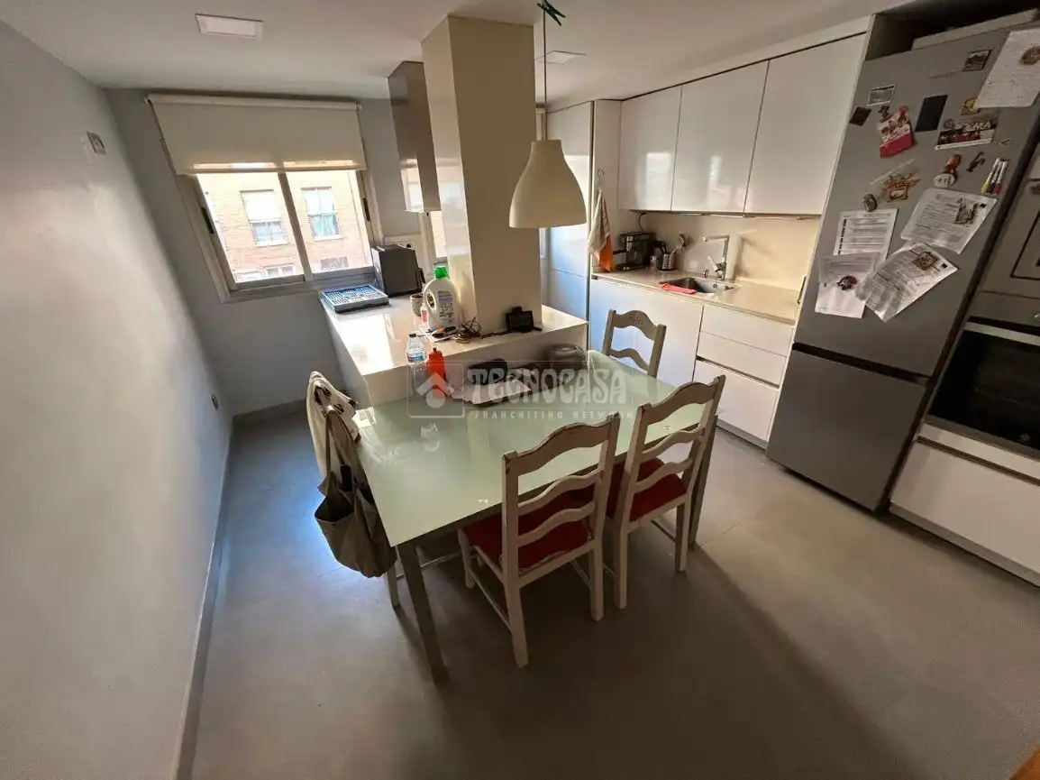 Comedor de Piso en venta en Valencia con Aire acondicionado, Trastero y Amueblado