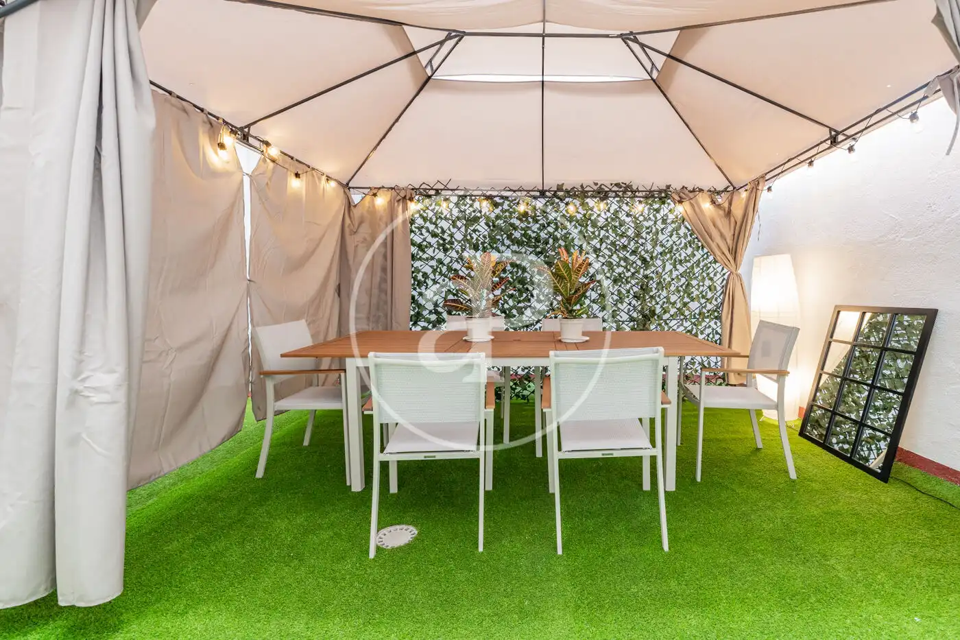 Terraza de Piso en venta en Madrid con Aire acondicionado, Calefacción y Jardín privado