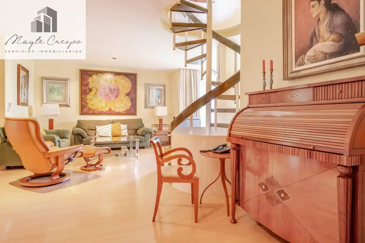 Sala de estar de Casa o chalet en venta en La Zubia con Aire acondicionado, Calefacción y Jardín privado