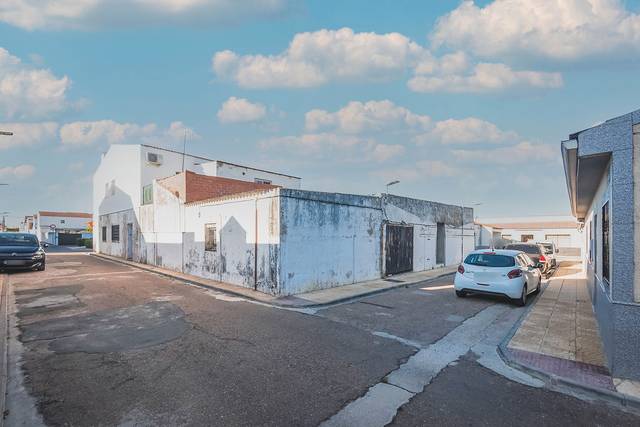 Local comercial en Venta en C/ Río en Guadiana