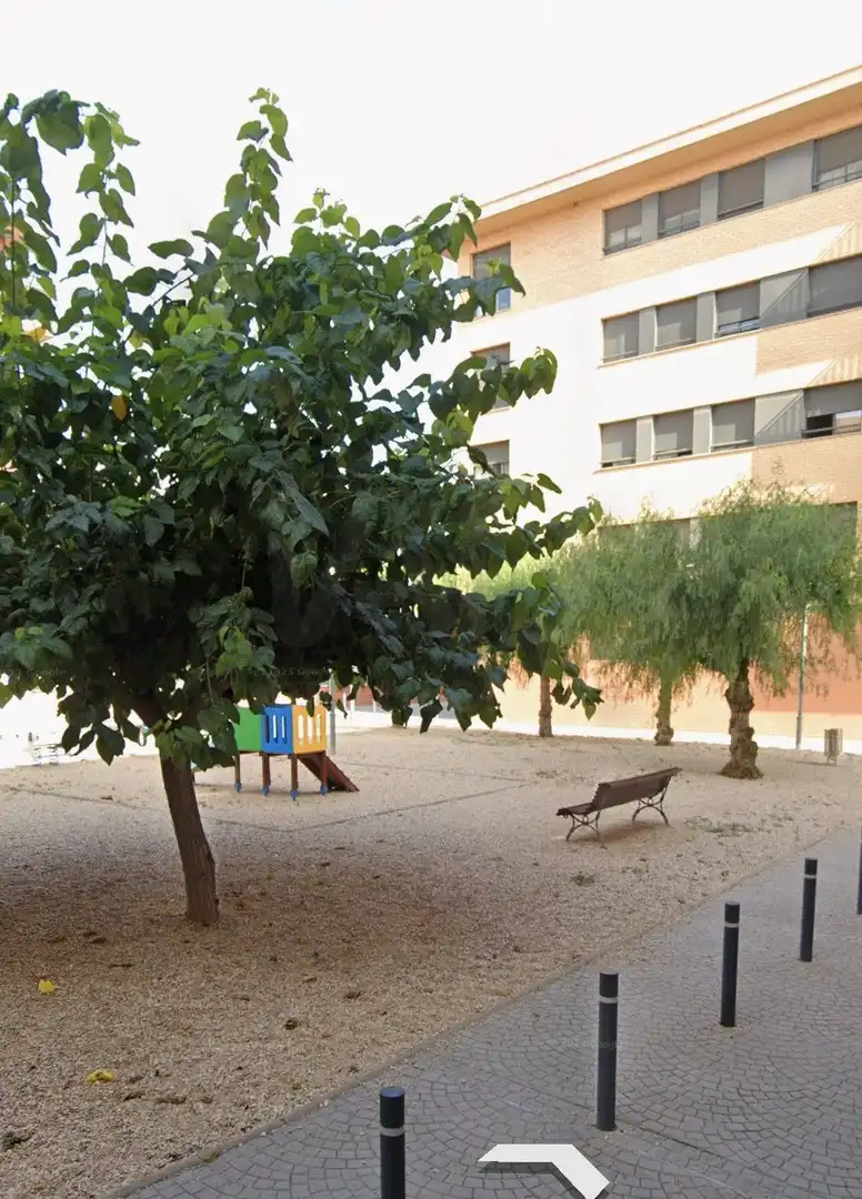 Vista exterior de Dúplex en venda en Tortosa amb Aire condicionat