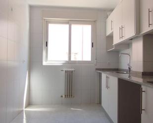 Kitchen of Flat to rent in León Capital   with Heating, Parquet flooring and Terrace