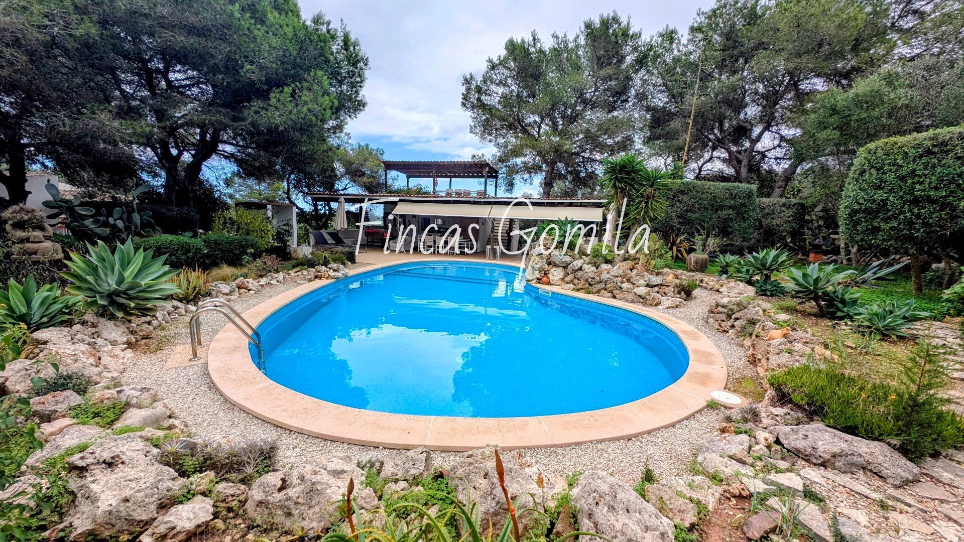 Piscina de Casa o xalet en venda en Sant Lluís amb Aire condicionat, Calefacció i Jardí privat