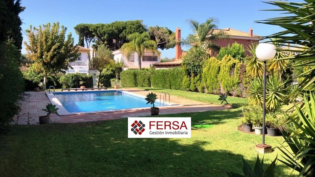 Exterior view of House or chalet to rent in El Puerto de Santa María  with Air Conditioner, Heating and Private garden