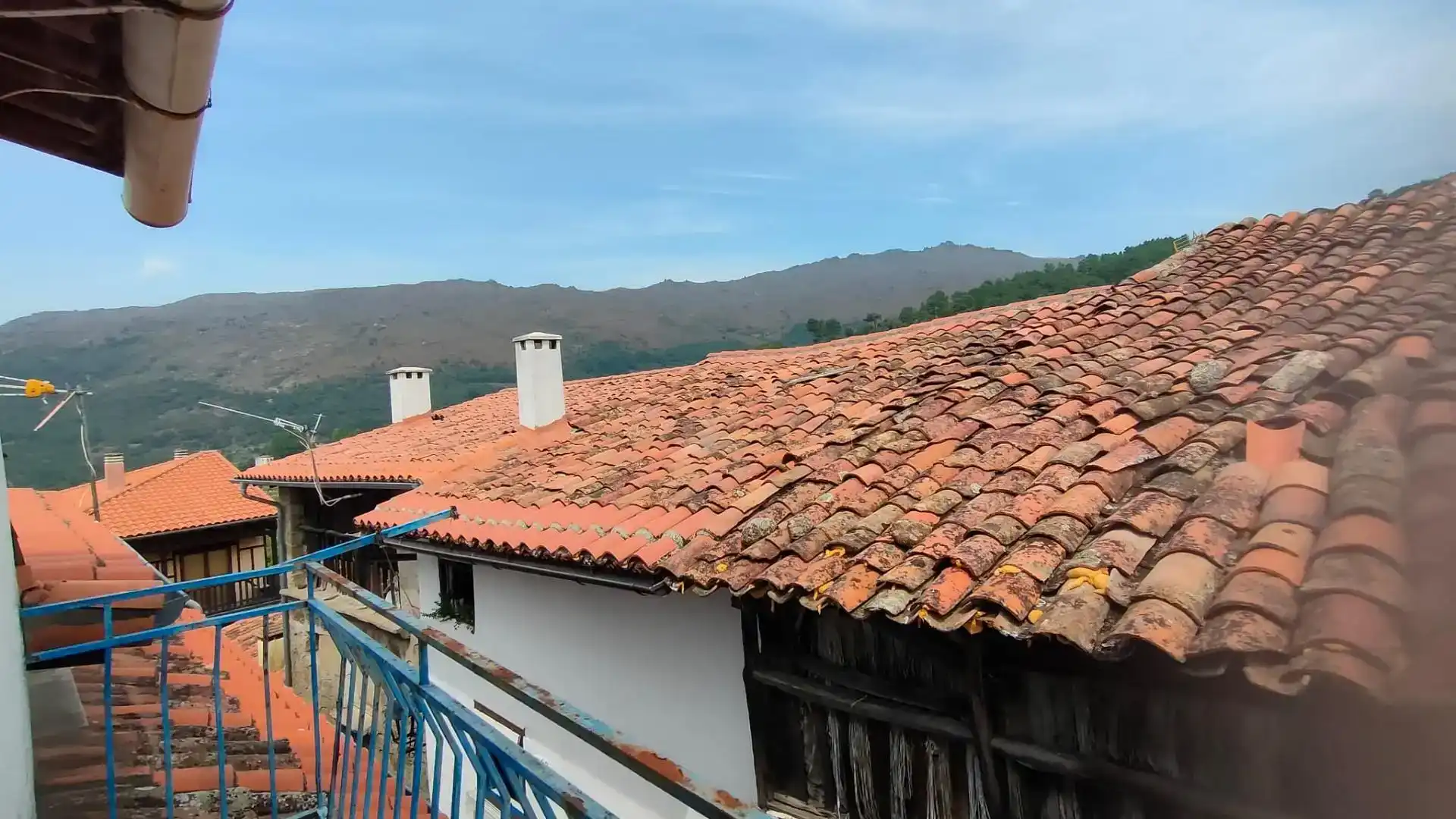 Vista exterior de Pis en venda en San Martín de Trevejo amb Balcó