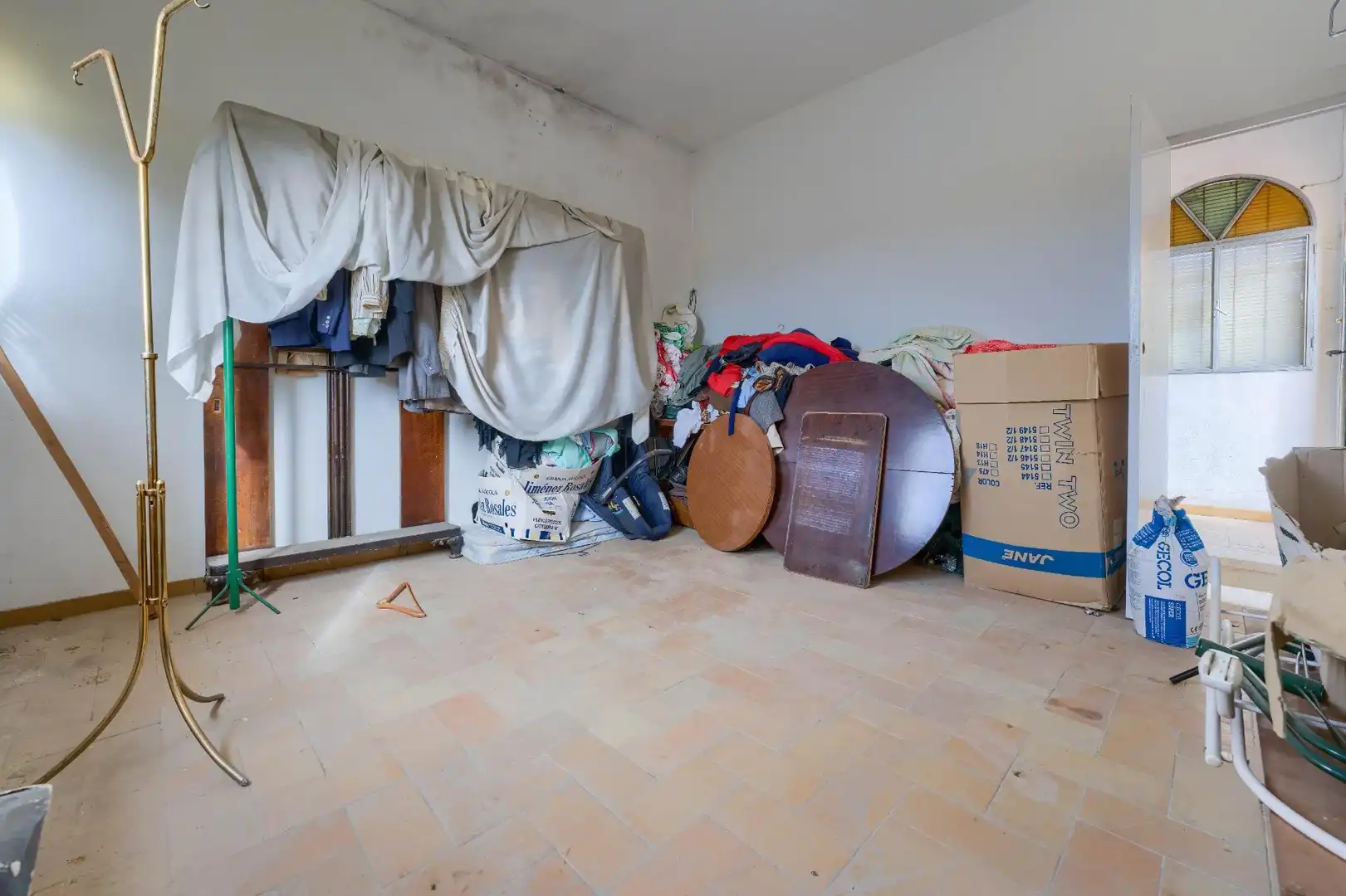 Houses for sale in Sanlúcar la Mayor  with Air Conditioner, Private garden and Terrace