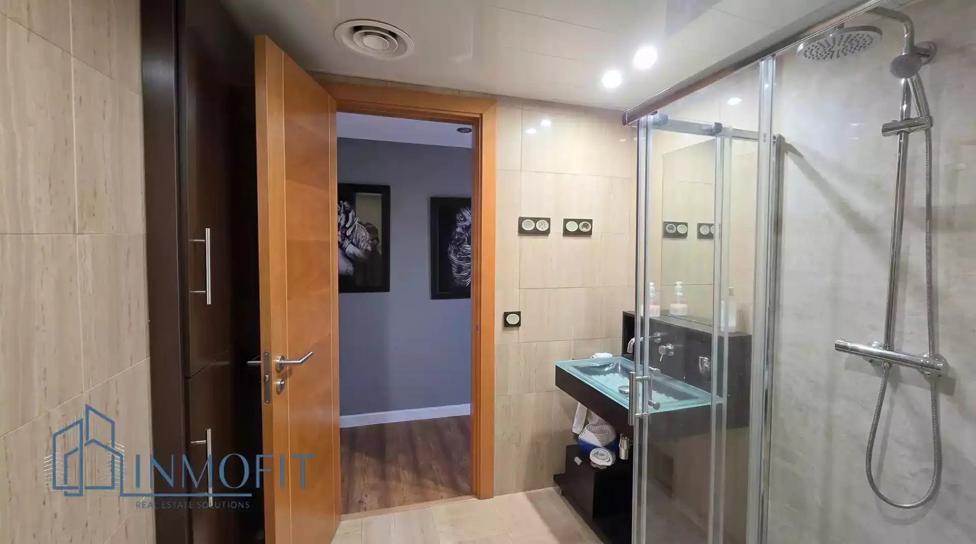 Baño de Apartamento en venta en Blanes con Aire acondicionado, Calefacción y Parquet