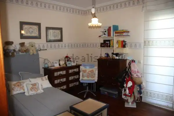 Habitación de Casa adosada en venta en Melilla con Aire acondicionado, Jardín privado y Parquet