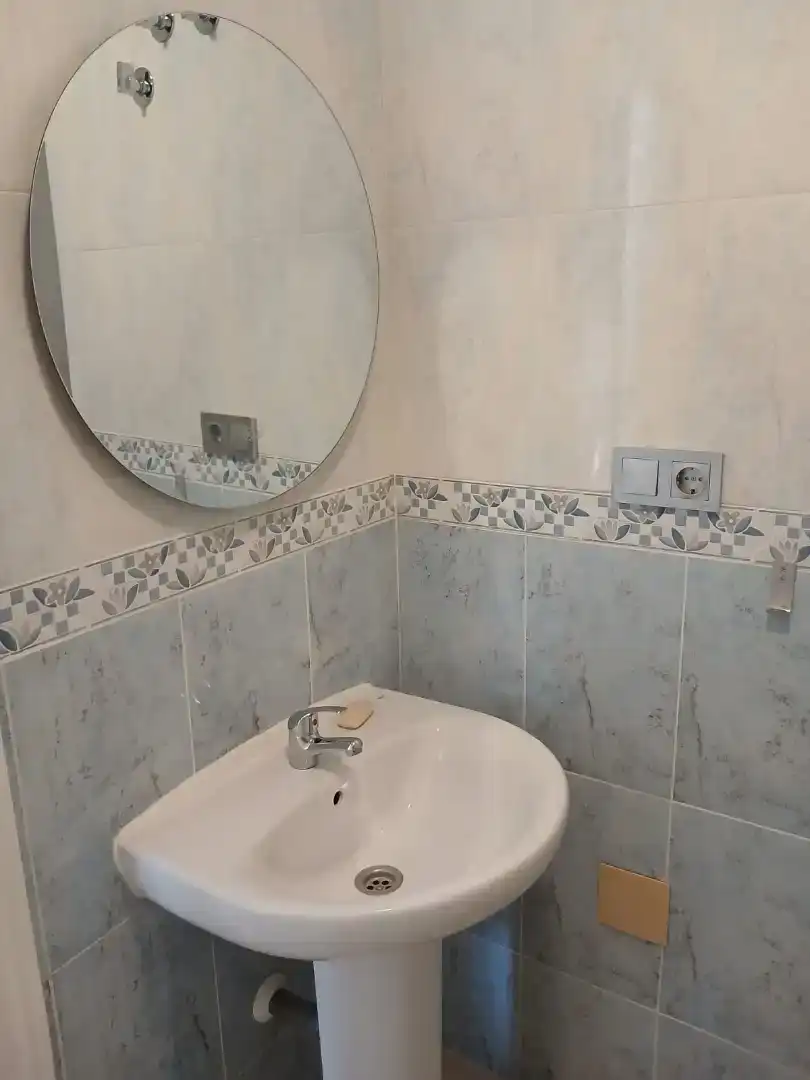 Bathroom of Flat for sale in Daya Nueva  with Oven, Microwave and Balcony