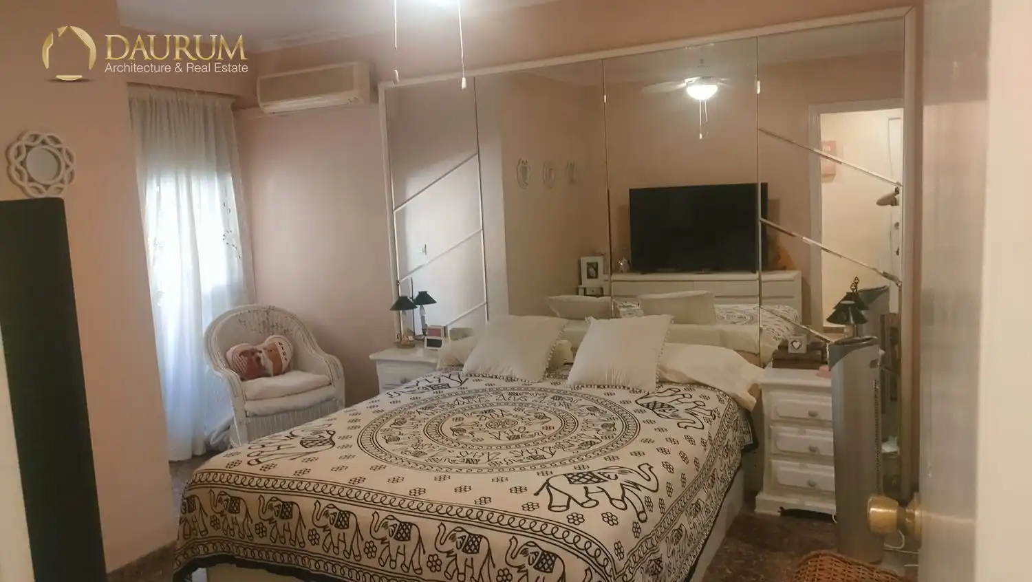 Bedroom of Flat for sale in Mislata  with Air Conditioner, Terrace and Furnished