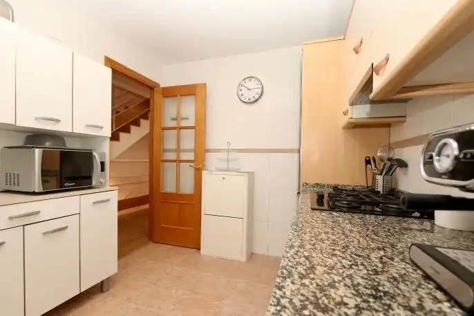 Einfamilien-Reihenhaus zur Miete in MALVA, Valterna