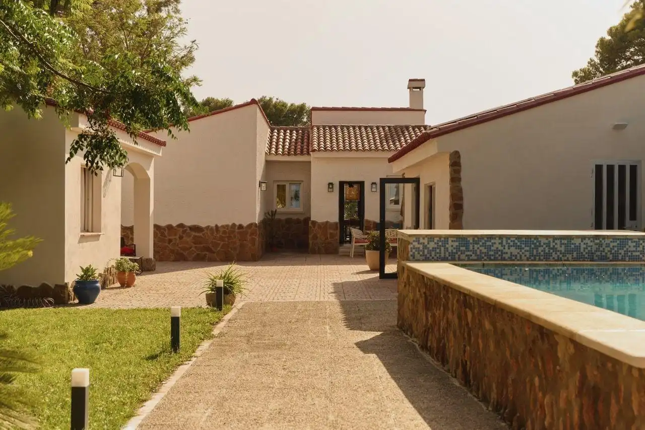 Houses for sale in Urbanizaciones