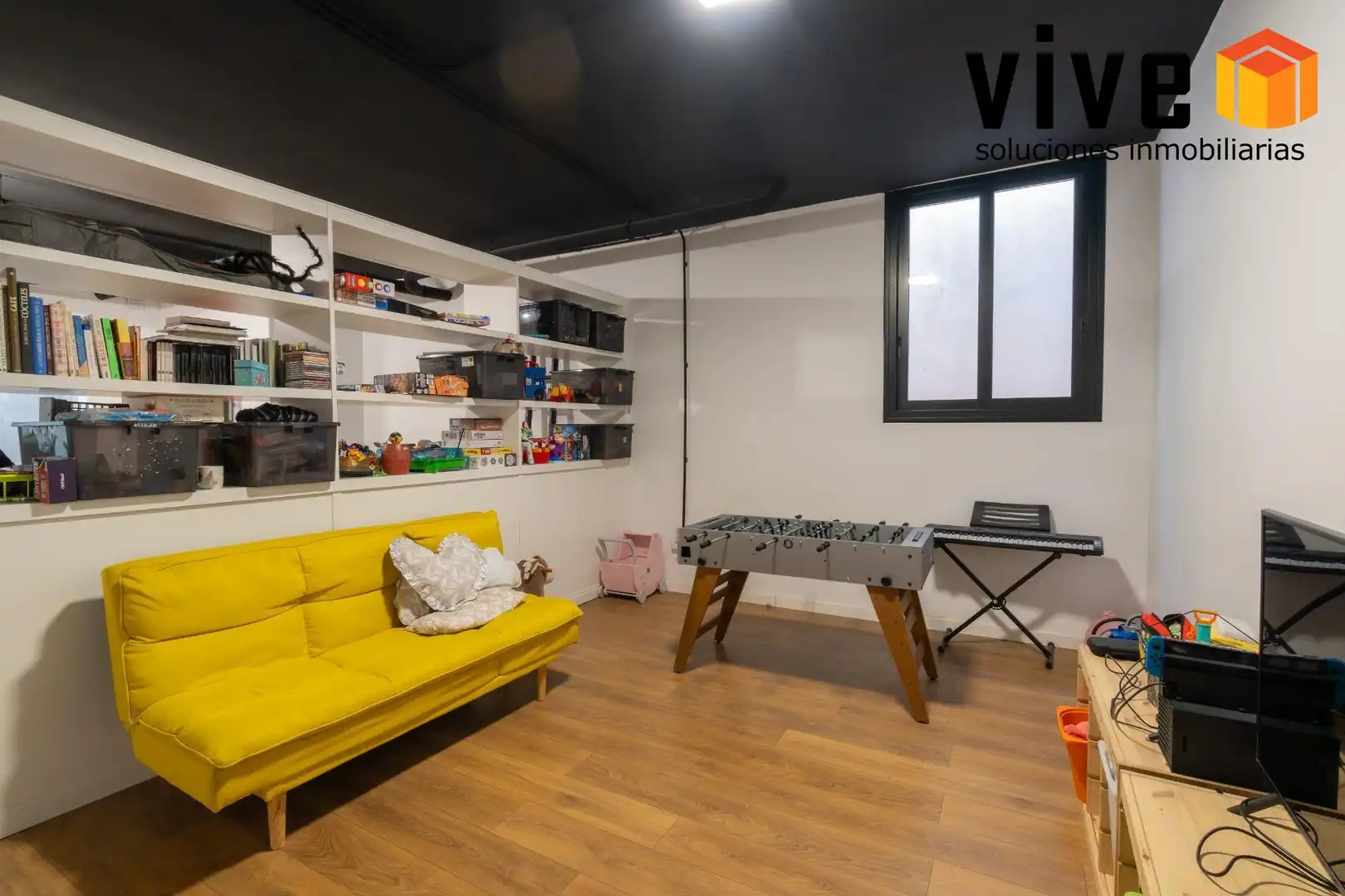 Casa adosada en venda en Mairena del Aljarafe amb Aire condicionat, Calefacció i Jardí privat