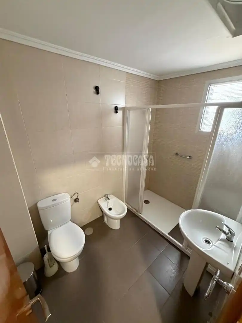 Badezimmer von Dachboden zum Verkauf in Sevilla