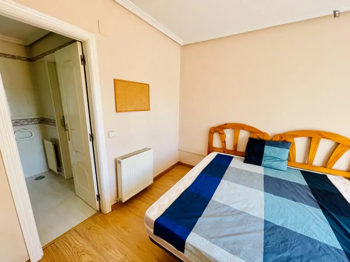 Zimmer in Villanueva de la Cañada ciudad