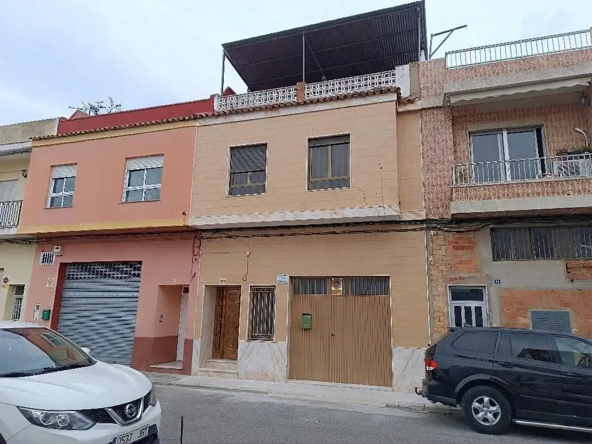 Vista exterior de Casa o chalet en venta en Carcaixent con Calefacción y Terraza