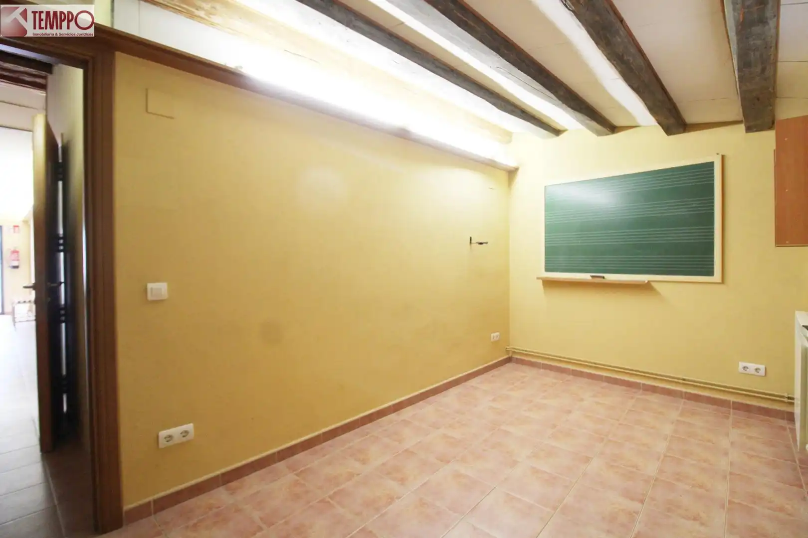 Casa adosada en venta en Carrer MURALLA, Centre