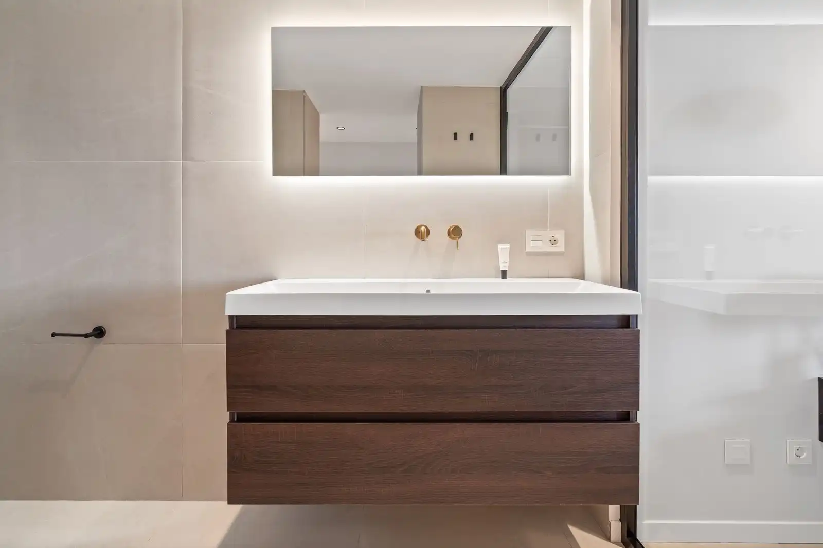 Baño de Apartamento en venta en Marbella con Terraza, Amueblado y Piscina comunitaria