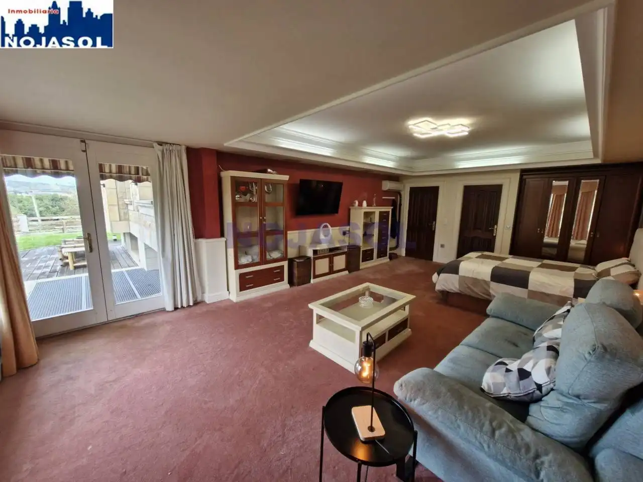 Sala de estar de Casa o chalet en venta en Noja con Aire acondicionado, Calefacción y Jardín privado