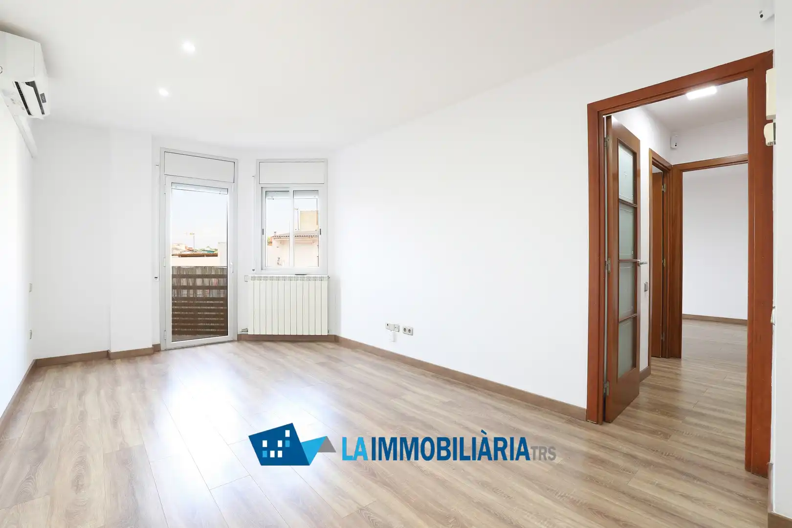 Sala d'estar de Pis en venda en Terrassa amb Aire condicionat, Calefacció i Balcó