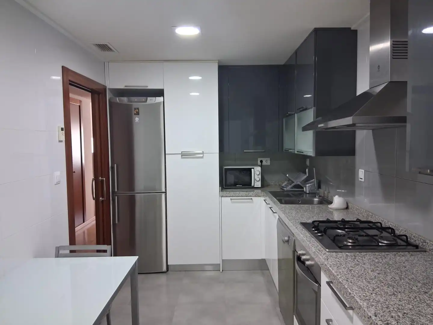 Cocina de Apartamento en venta en Albacete con Calefacción, Trastero y Balcón