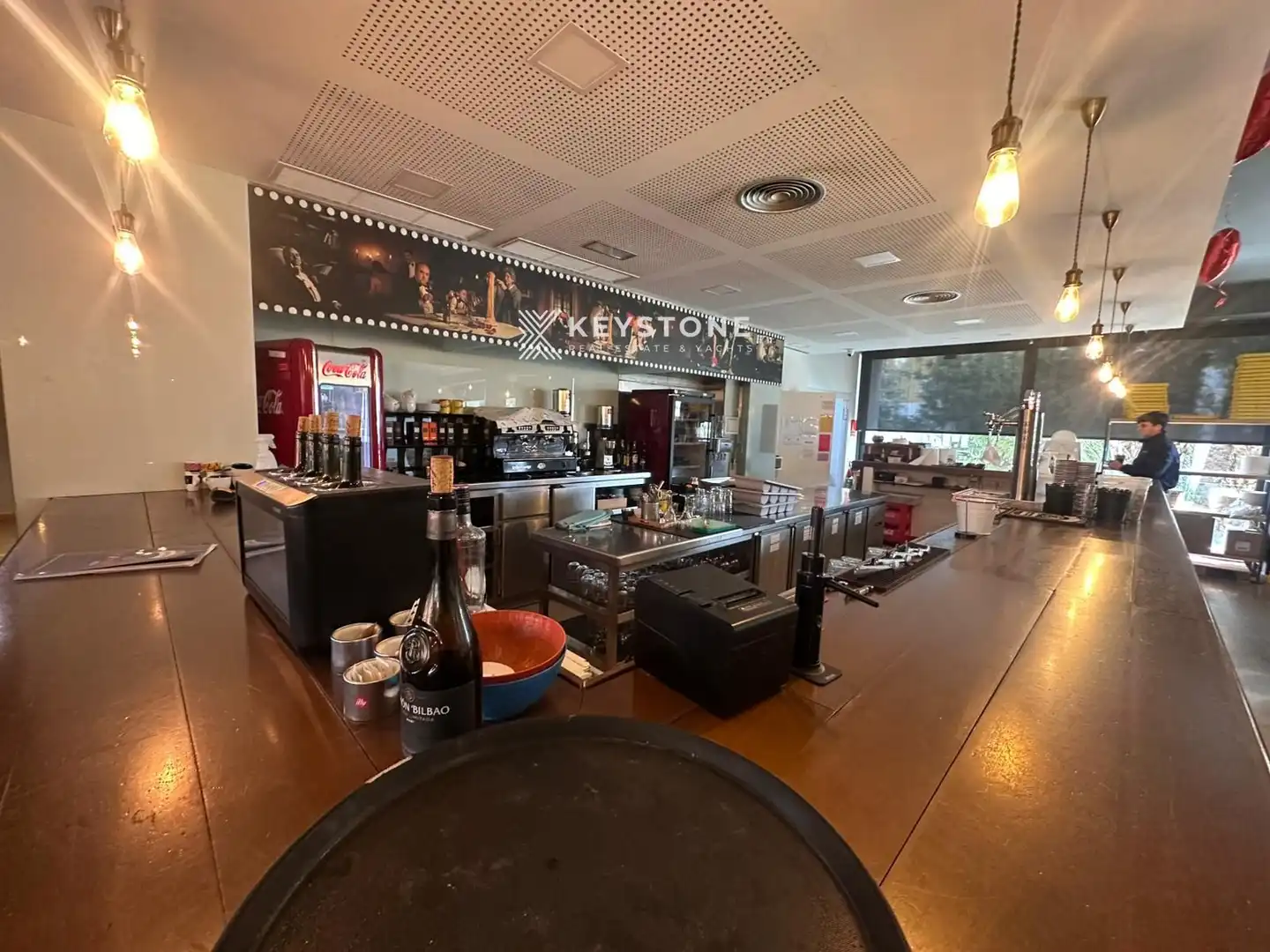 Commercial properties for sale in Alicante / Alacant  with Air Conditioner, Terrace and Furnished