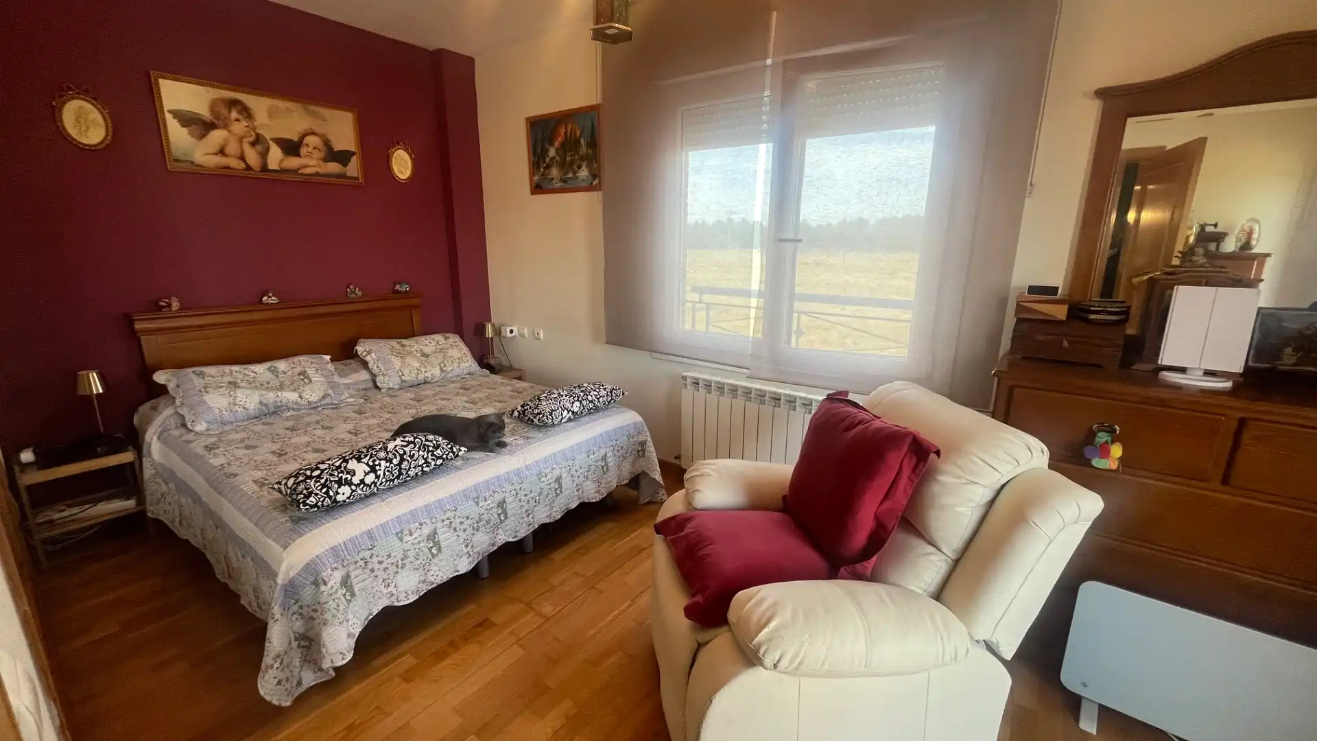 Schlafzimmer von Einfamilien-Reihenhaus zum Verkauf in Mojados mit Heizung und Parkett