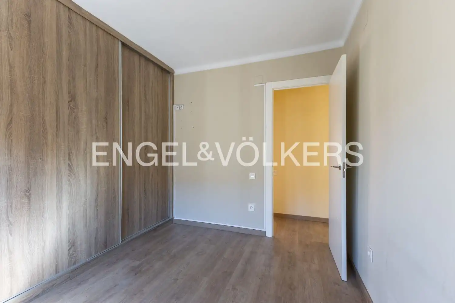 Habitación de Piso de alquiler en Valencia con Aire acondicionado, Calefacción y Parquet