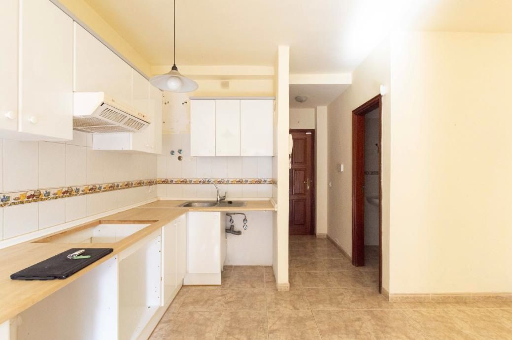 Kitchen of Study for sale in Santiago del Teide