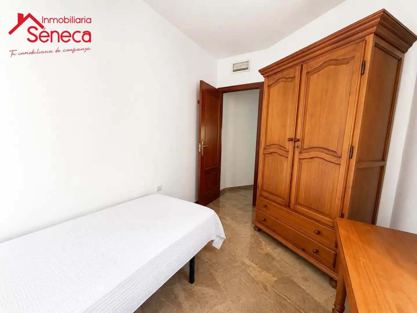 Habitación de Piso de alquiler en Córdoba con Aire acondicionado, Calefacción y Amueblado