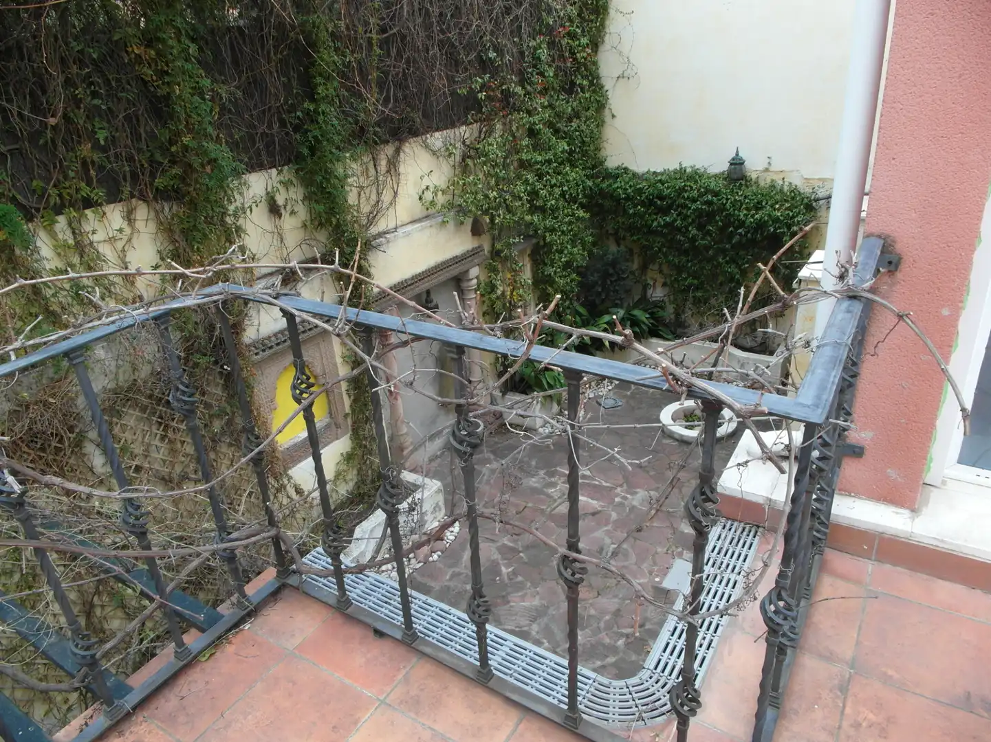 Terraza de Casa adosada en venta en Madrid con Aire acondicionado, Calefacción y Jardín privado
