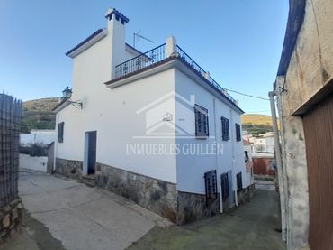 Casa en venda a Turón