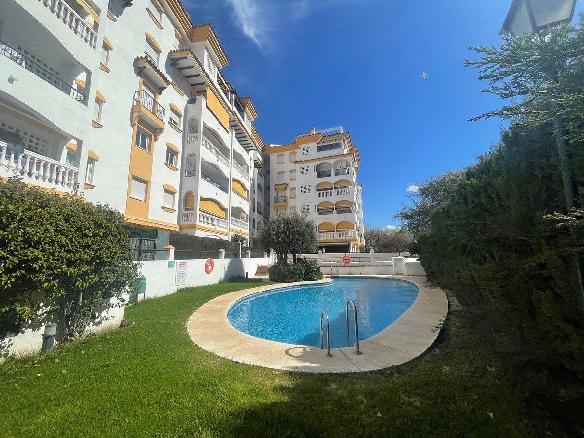 Exterior view of Apartment for sale in Marbella  with Heating, Terrace and Swimming Pool
